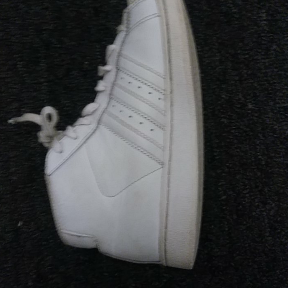 Shoes - Picture 2 of 4